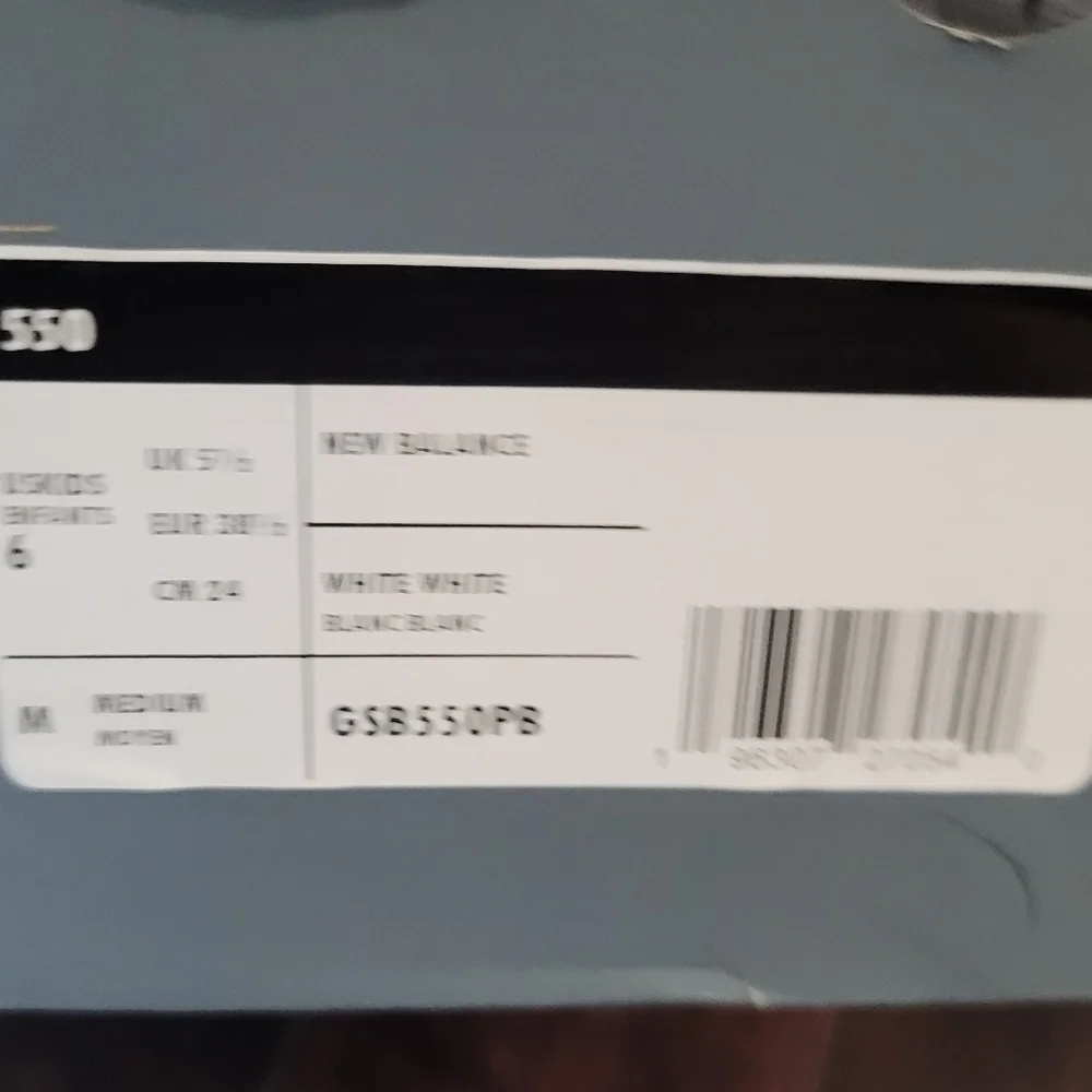 New Balance 550 - Picture 3 of 5